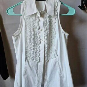 NWOT INC International Concepts White Ruffle blouse - Sleeveless - Size 4